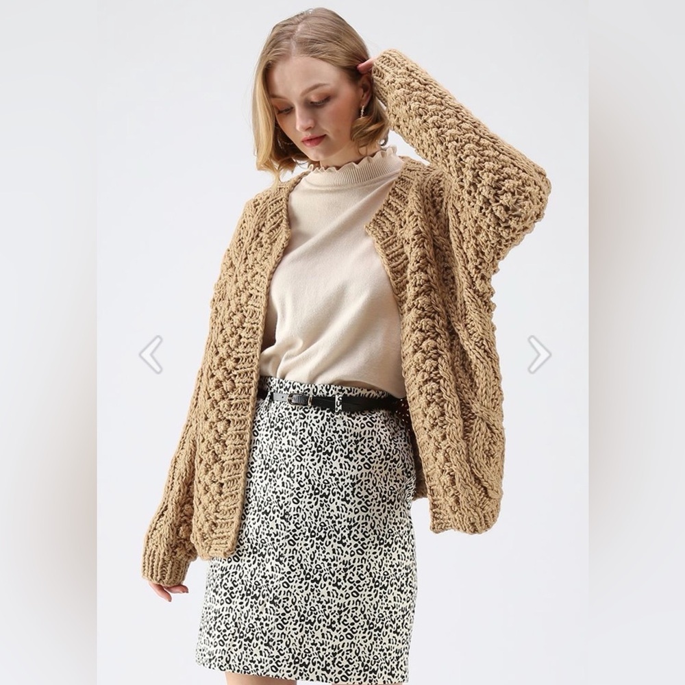 WINTRY MORNING CABLE KNIT CARDIGAN IN CARAMEL